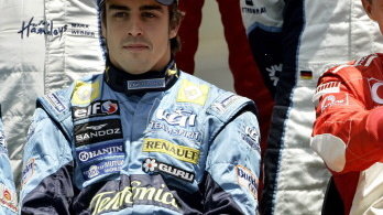 Fernando Alonso (L) i Michael Schumacher (P)