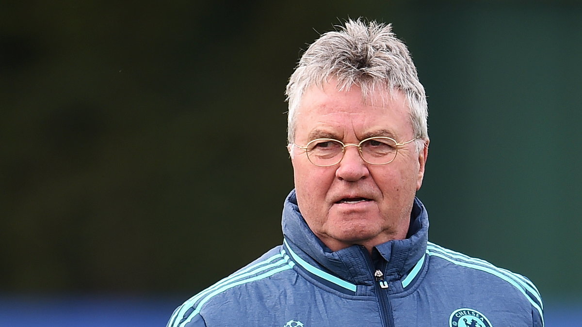 Guus Hiddink jako trener Chelsea (marzec 2016)