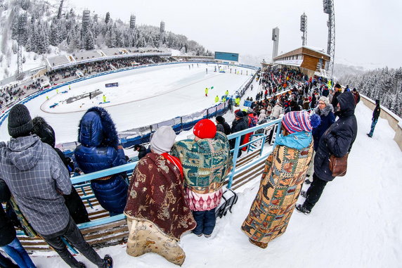 Tego w Polsce nie zobaczysz! Ekstremalny speedway w Azji