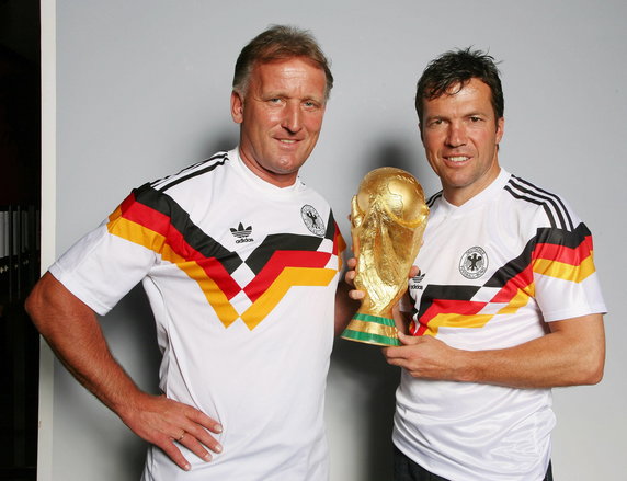 Andreas Brehme (z lewej) i Lothar Matthaeus