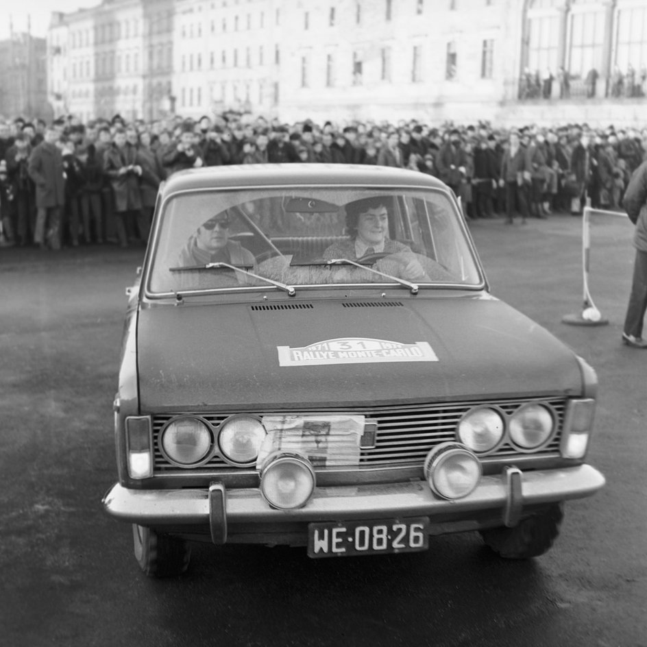 Sobiesław i Ewa Zasada w punkcie kontrolnym we Wrocławiu