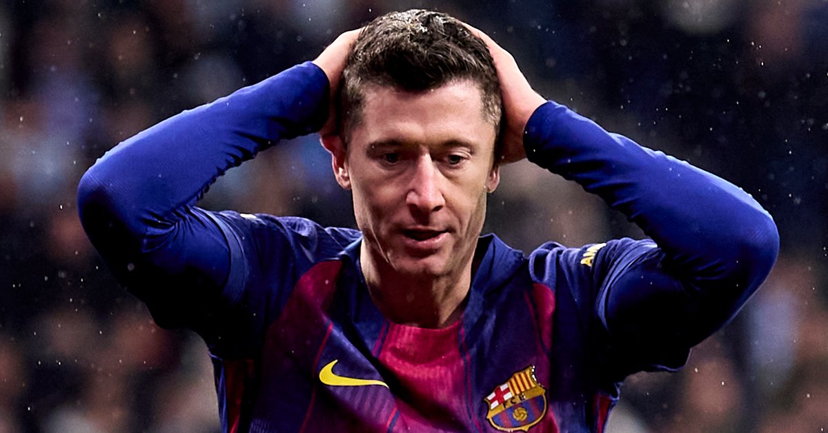 Hansi Flick nie miał wyjścia. Musiał tak potraktować Roberta Lewandowskiego