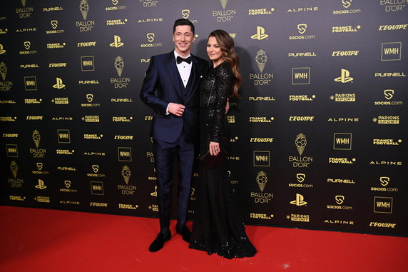 Anna Lewandowska i Robert Lewandowski na gali Złotej Piłki (2021 r.)