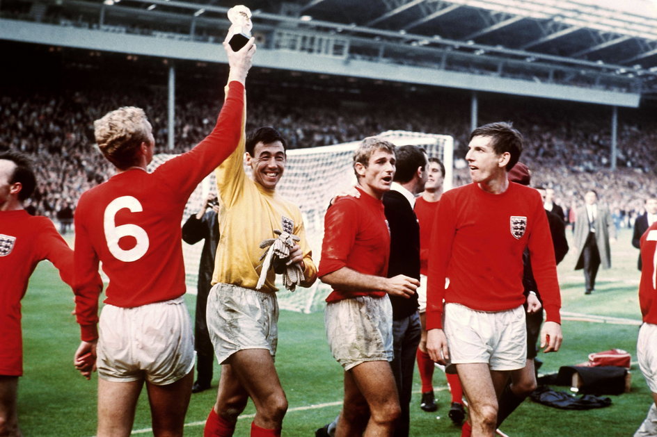 Gordon Banks z Pucharem Świata