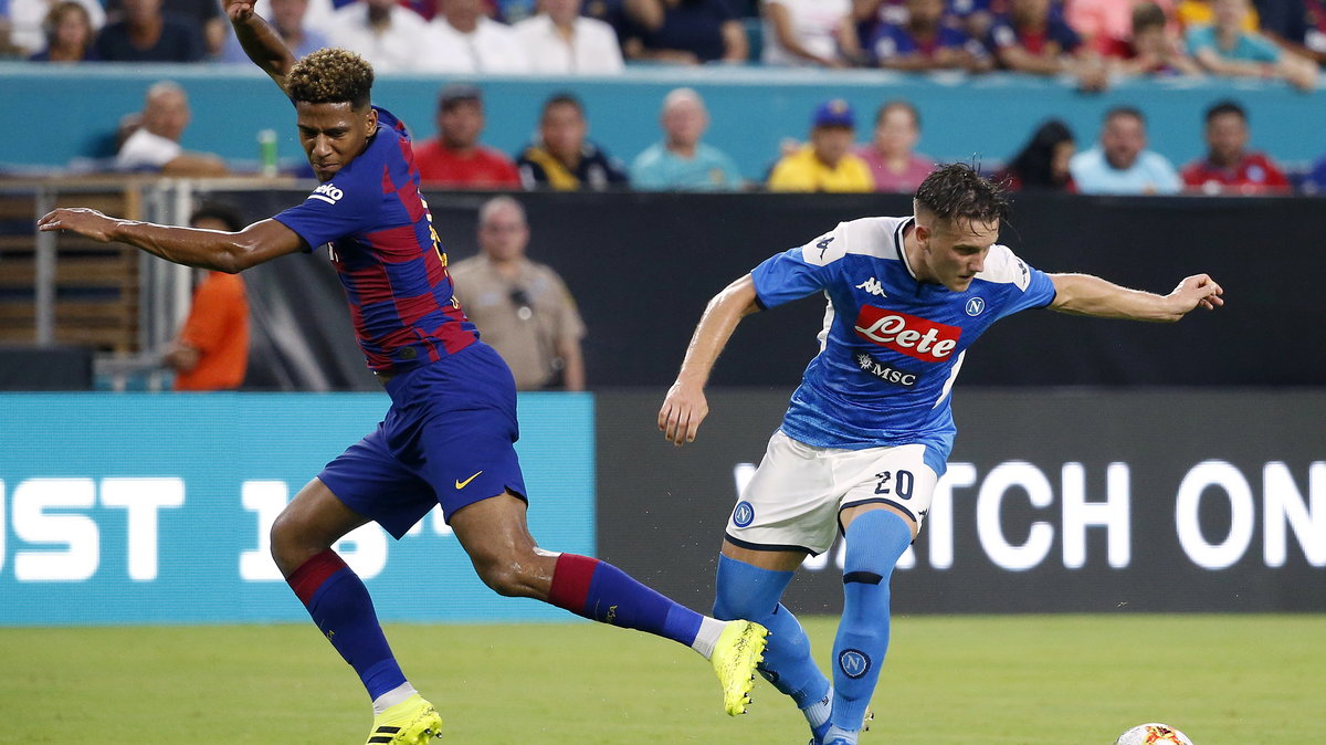 Jean-Clair Todibo (Barcelona) i Piotr Zieliński (Napoli)