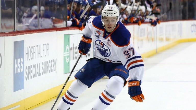 Edmonton Oilers v New York Islanders