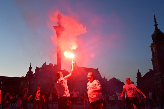 18520370 - PIŁKA NOŻNA EKSTRAKLASA LECH POZNAŃ LEGIA WARSZAWA (Kibice Legii Warszawa)