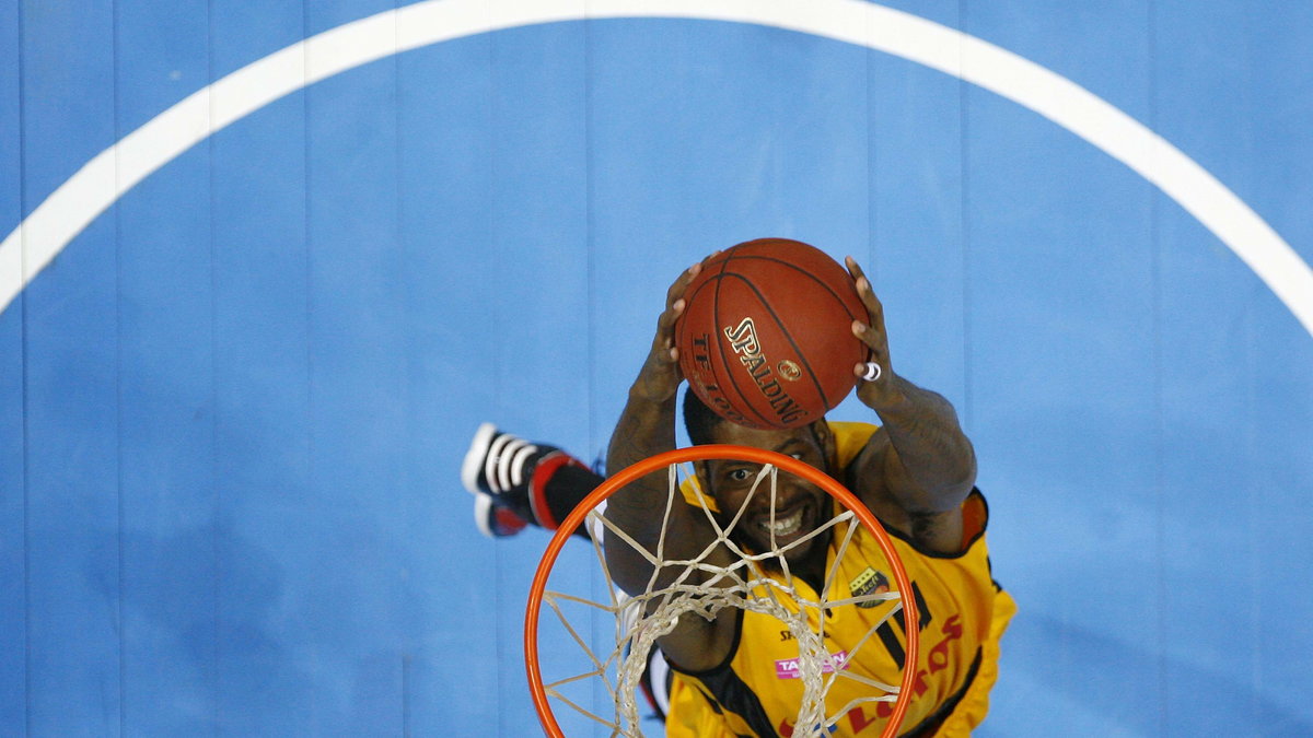 Anwil Włocławek - PGE Turów Zgorzelec, Kurt Looby w akcji