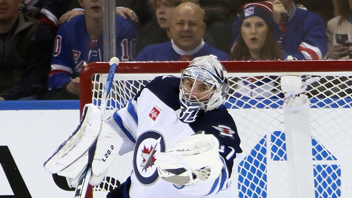 Connor Hellebuyck