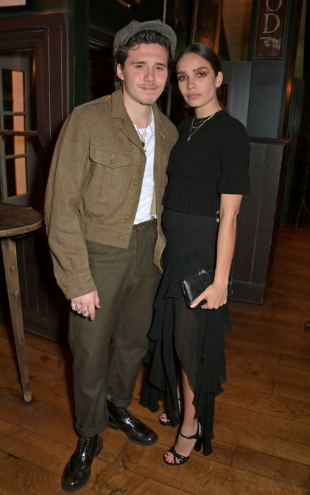 Brooklyn Beckham i Hana Cross