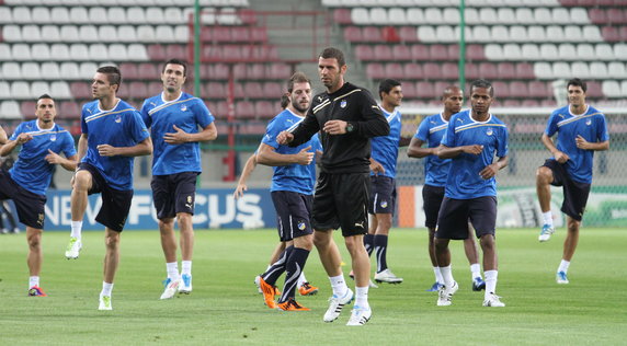 PIŁKA NOŻNA LM TRENING PIŁKARZY APOEL