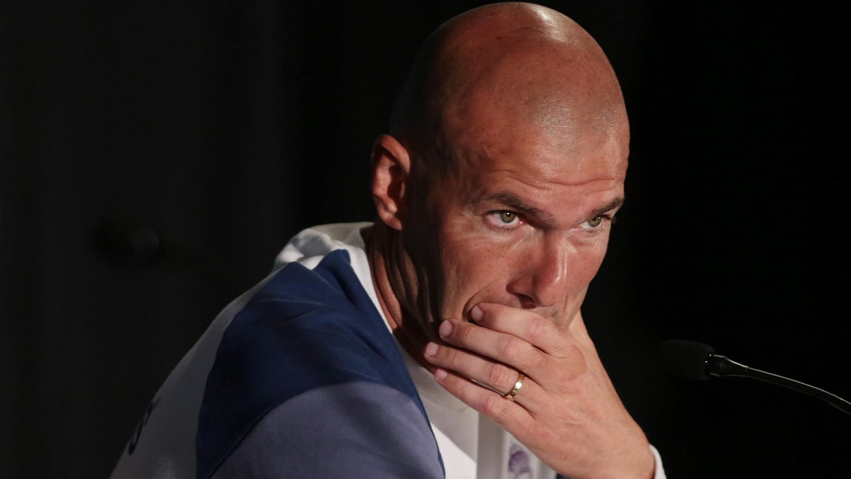 Zidane: Transfer Fabregasa skomplikowałby sytuację w klubie