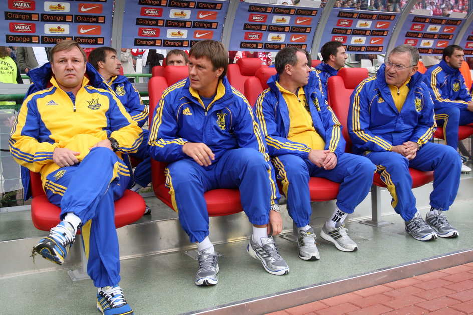 Alaksandr Chackiewicz (drugi z lewej) podczas meczu z Polską w 2010 r.