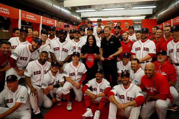 Księżna Meghan i książę Harry na meczu baseballa