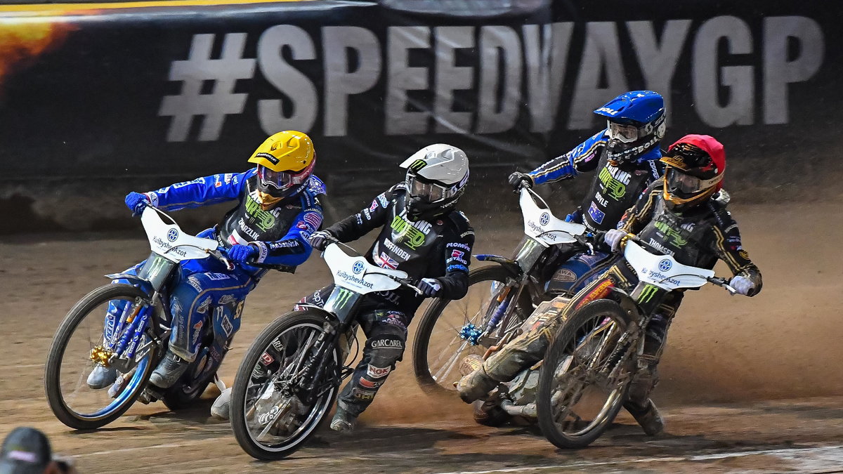 2021.08.28 Togliatti Zuzel Speedway 2021 Speedway Grand Prix SGP Mistrzostwa Swiata 2021 Togliatti FIM Speedway Grand Prix Runda 8 N/z Bartosz Zmarzlik Foto Pawel Andrachiewicz / PressFocus 2021.08.28 Speedway 2021 Speedway Grand Prix SGP 2021 Togliatti FIM Speedway Grand Prix Runda 8 N/z Bartosz Zmarzlik Foto Pawel Andrachiewicz / PressFocus