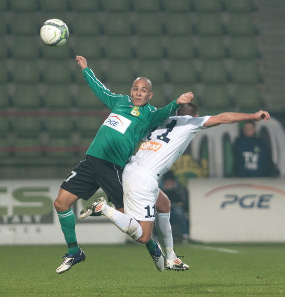 PIŁKARSKA EKSTRAKLASA GKS BEŁCHATÓW KONTRA POGOŃ