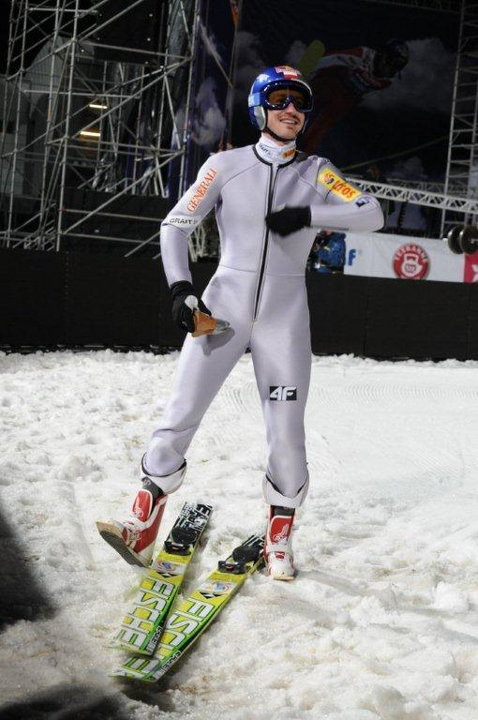 Adam Małysz trenuje przed "Skokiem do celu"