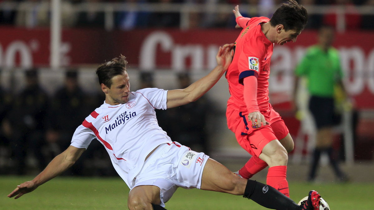 Grzegorz Krychowiak i Lionel Messi