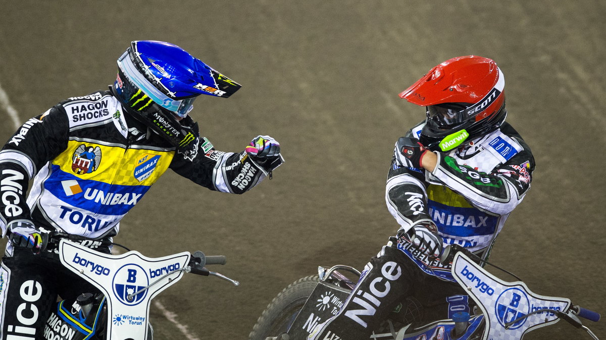 Darcy Ward (L) i Adrian Miedziński (P)