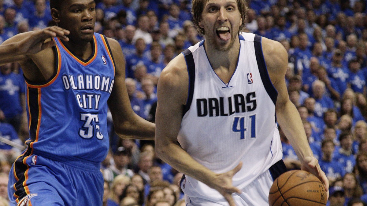 Kevin Durant (L) i Dirk Nowitzki