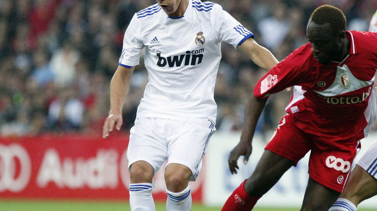 Sergio Canales (z lewej)