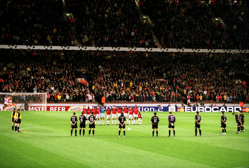 Minuta ciszy przed meczem Real Mallorca - Arsenal