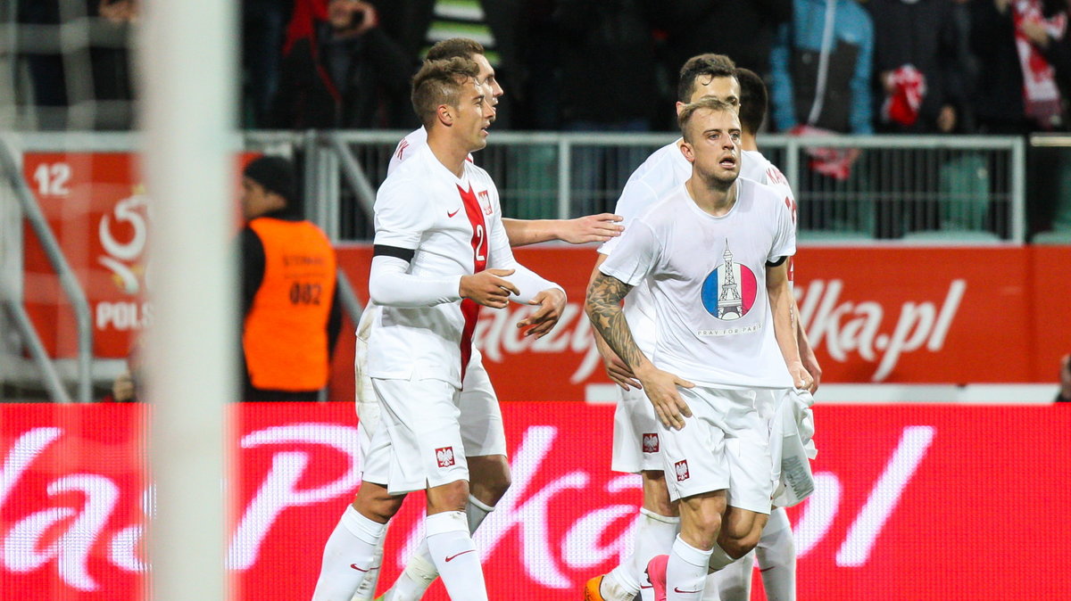 Kamil Grosicki świętuje gola strzelonego Czechom