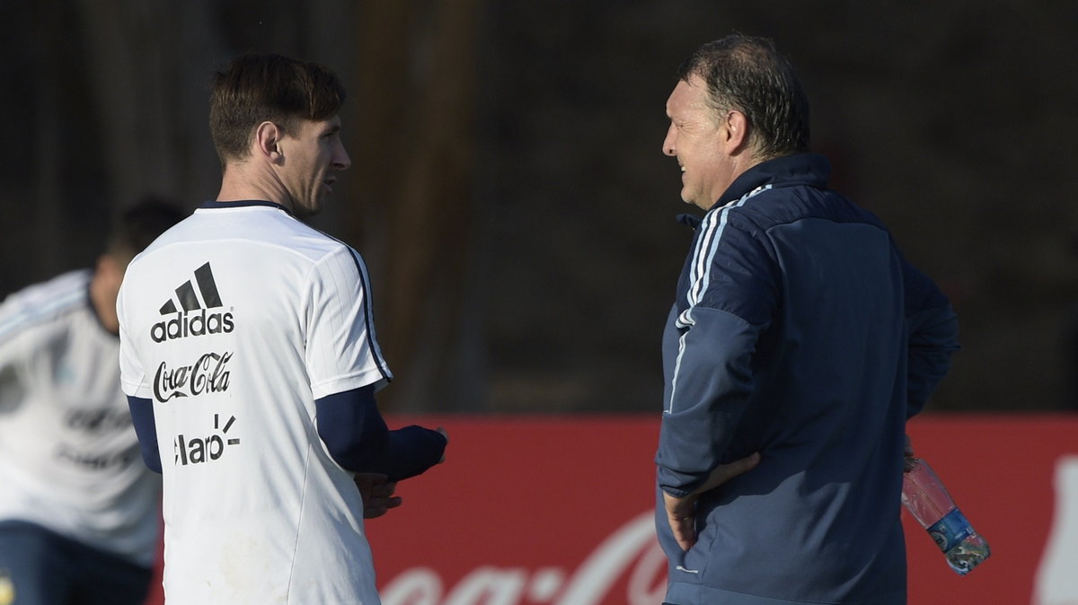 Lionel Messi (L) i Gerardo Martino