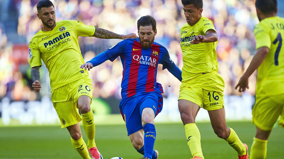 Lionel Messi (C)