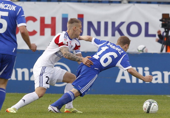 PIŁKARSKA EKSTRAKLASA GÓRNIK ZABRZE KONTRA RUCH CHORZÓW (Adam Danch Bartłomiej Babiarz )