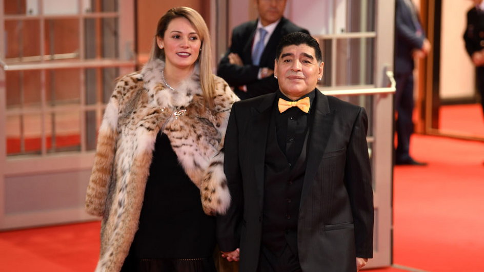 Diego Maradona z partnerką Rocio Olivą