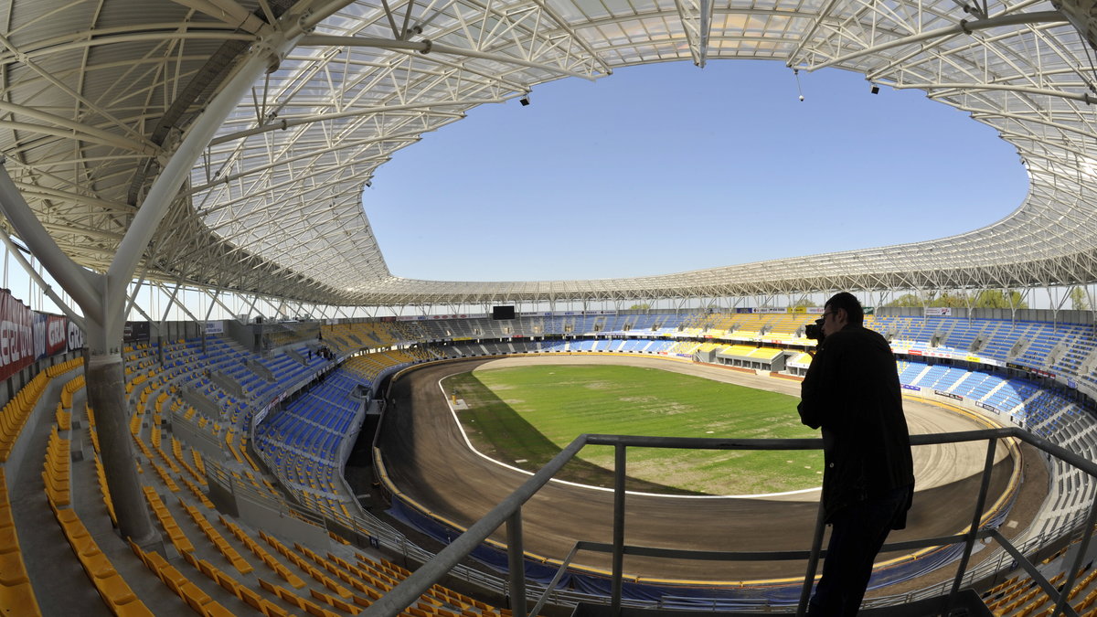 ŻUŻEL OTWARCIE NOWEGO STADIONU W TORUNIU