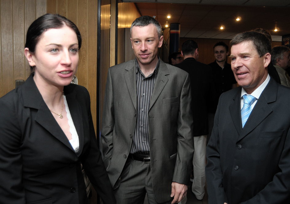 Od lewej: Justyna Kowalczyk, Tomasz Sikora i Aleksander Wierietielny