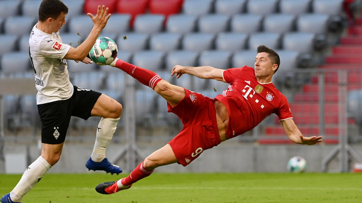W ten sposób Robert Lewandowski zdobył dwusetnego gola dla Bayernu w Bundeslidze. Tylko Gerd Müller ma więcej trafień.