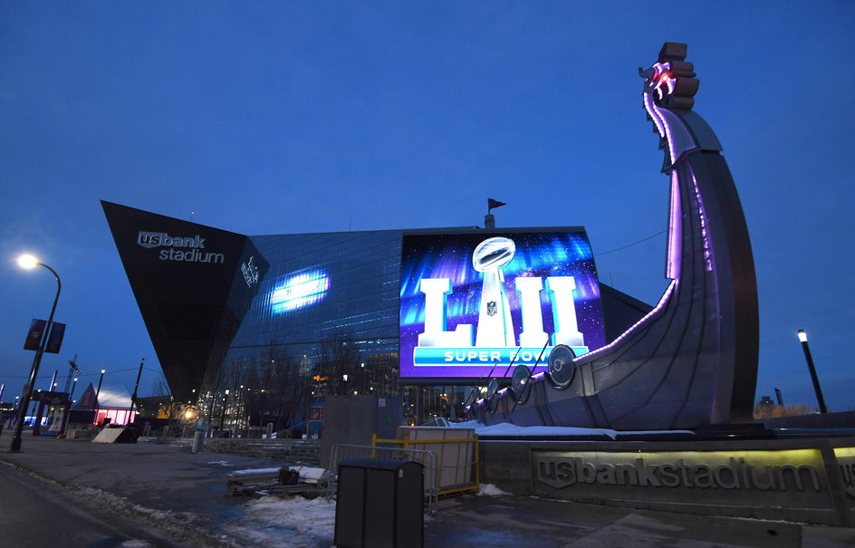 Arena tegorocznego Super Bowl, czyli U.S. Bank Stadium. Na co dzień swoje mecze rozgrywa tutaj zespół Minnesota Vikings.