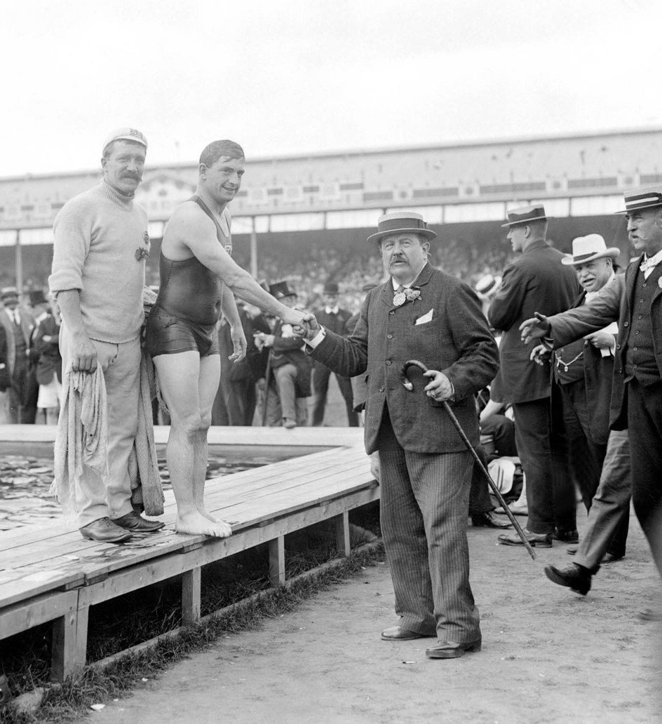 Henry Taylor zdobył dla Wielkiej Brytanii trzy złote medale w pływaniu.