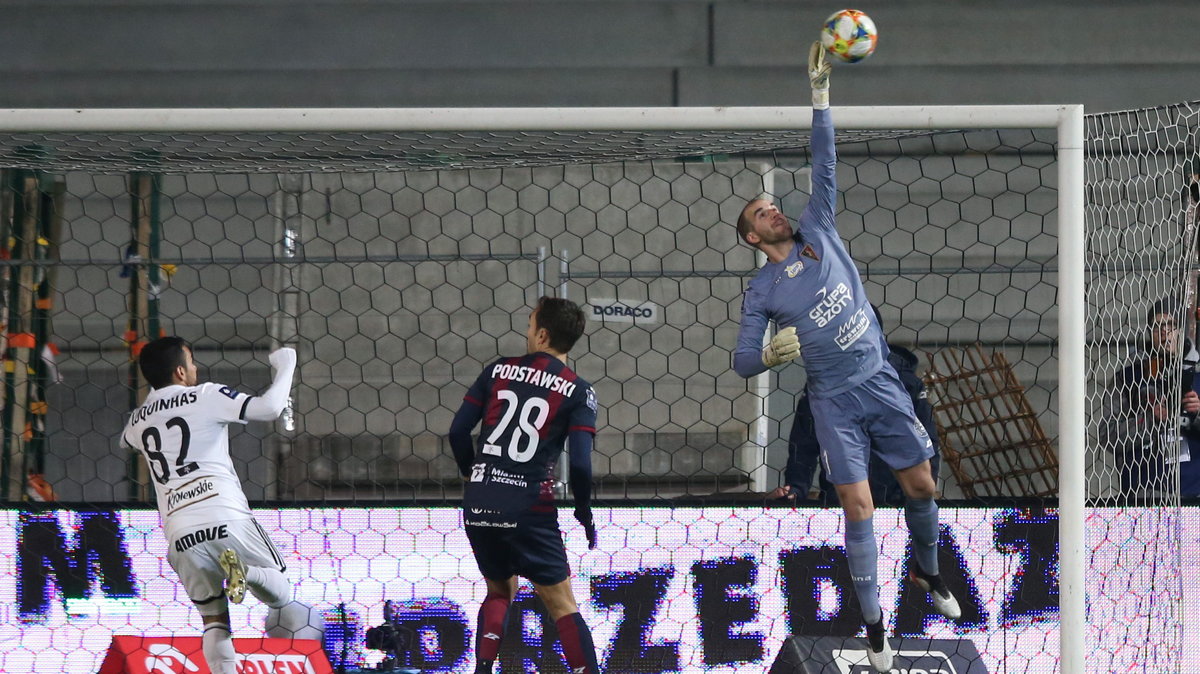 Dante Stipica, Tomas Podstawski (Pogoń Szczecin) i Luquinhas (Legia Warszawa)