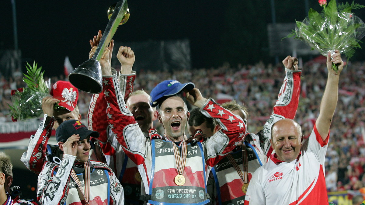 Polacy świętują złoto w drużynowym Pucharze Świata (2007)