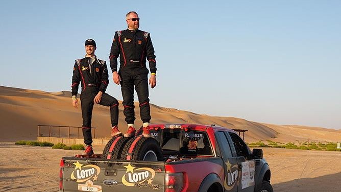 Abu Dhabi Desert Challenge: jadą Jarek Kazberuk i Robin Szustkowski