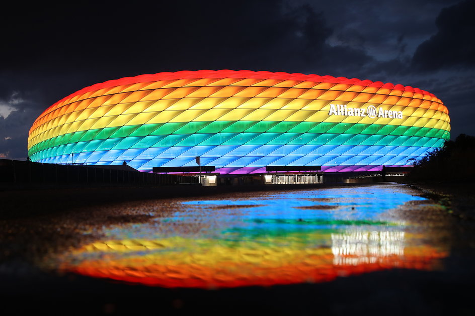 Allianz Arena w barwach tęczy