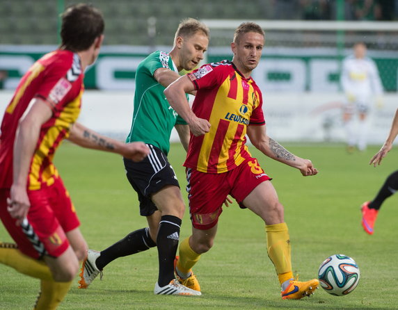 PIŁKA NOŻNA LIGA POLSKA GKS BEŁCHATÓW KORONA KIELCE (Kamil Późniak Vlastimir Jovanović )