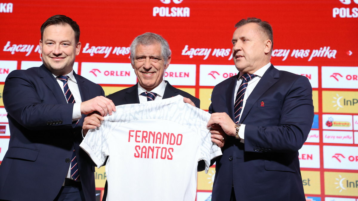 Fernando Santos (w środku) jako nowy selekcjoner reprezentacji Polski