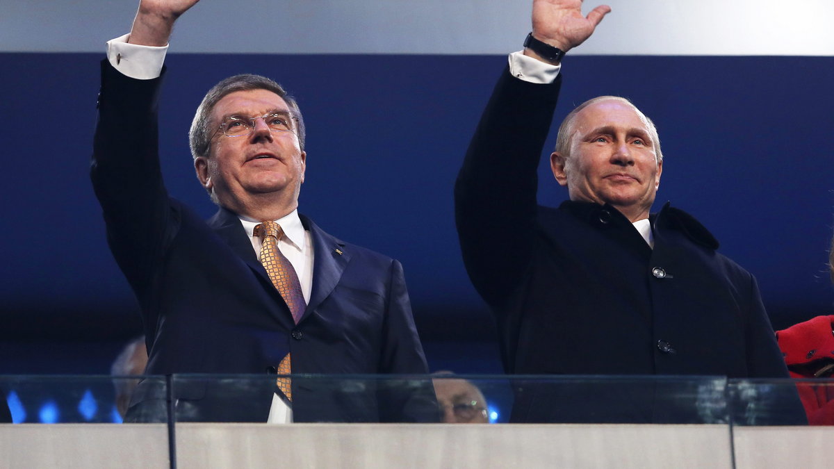 Władimir Putin z przewodniczącym MKOl Thomasem Bachem