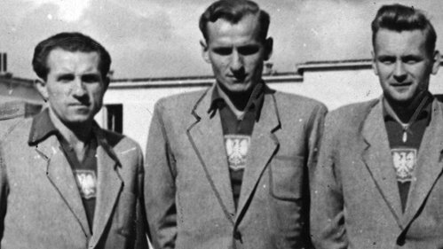 Reprezentacja Polski przed meczem z ZSRR (1952). Pierwszy z lewej Henryk Alszer