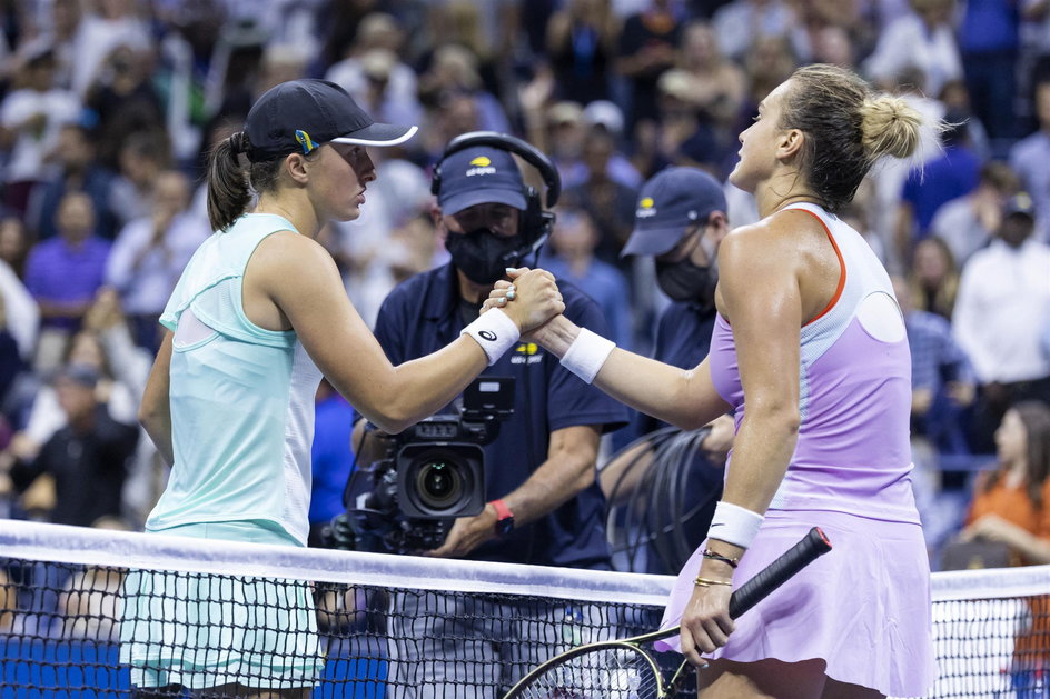 Iga Švetek și Aryna Sabalenka