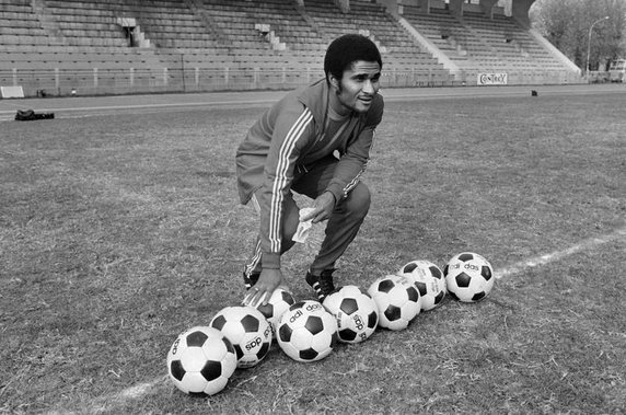 9. EUSEBIO (Benfica Lizbona) – 57 goli