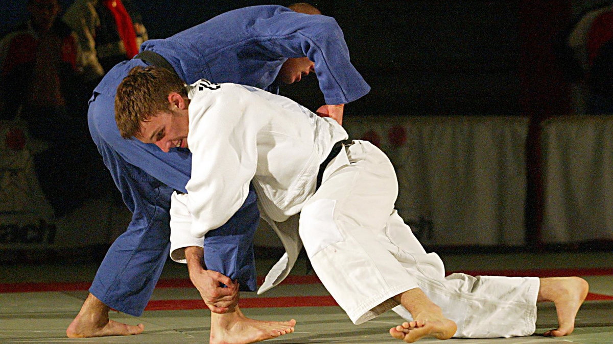 Paweł Zagrodnik (w białej judodze)