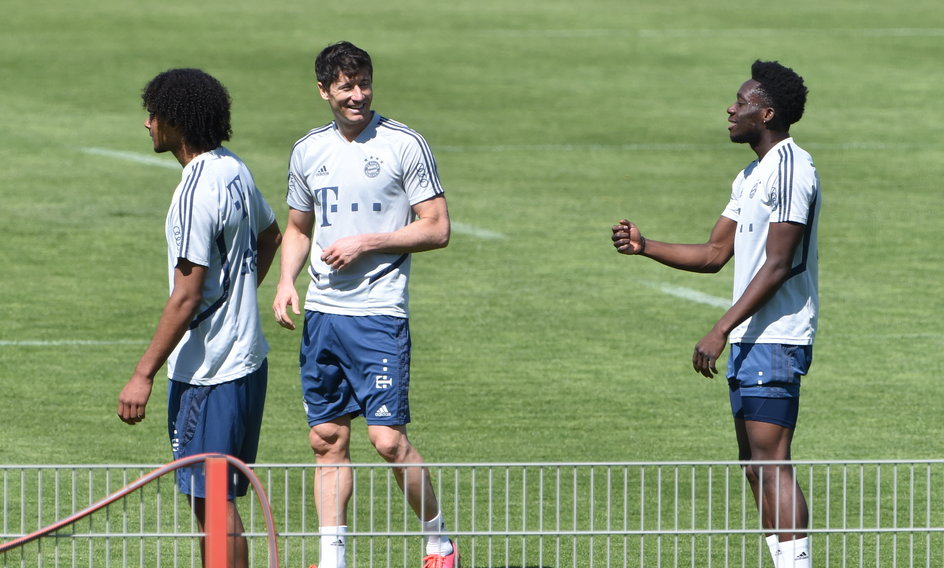 Joshua Zirkzee, Robert Lewandowski i David Alaba