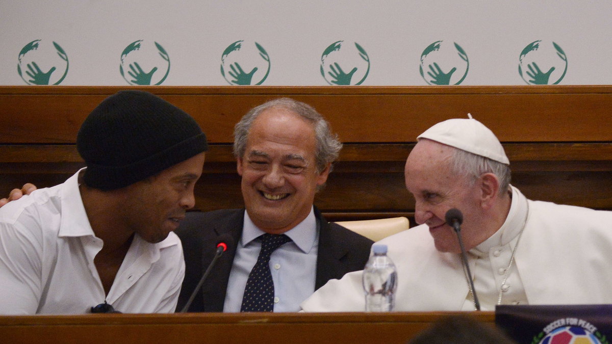 VATICAN-POPE-FBL-CHARITY
