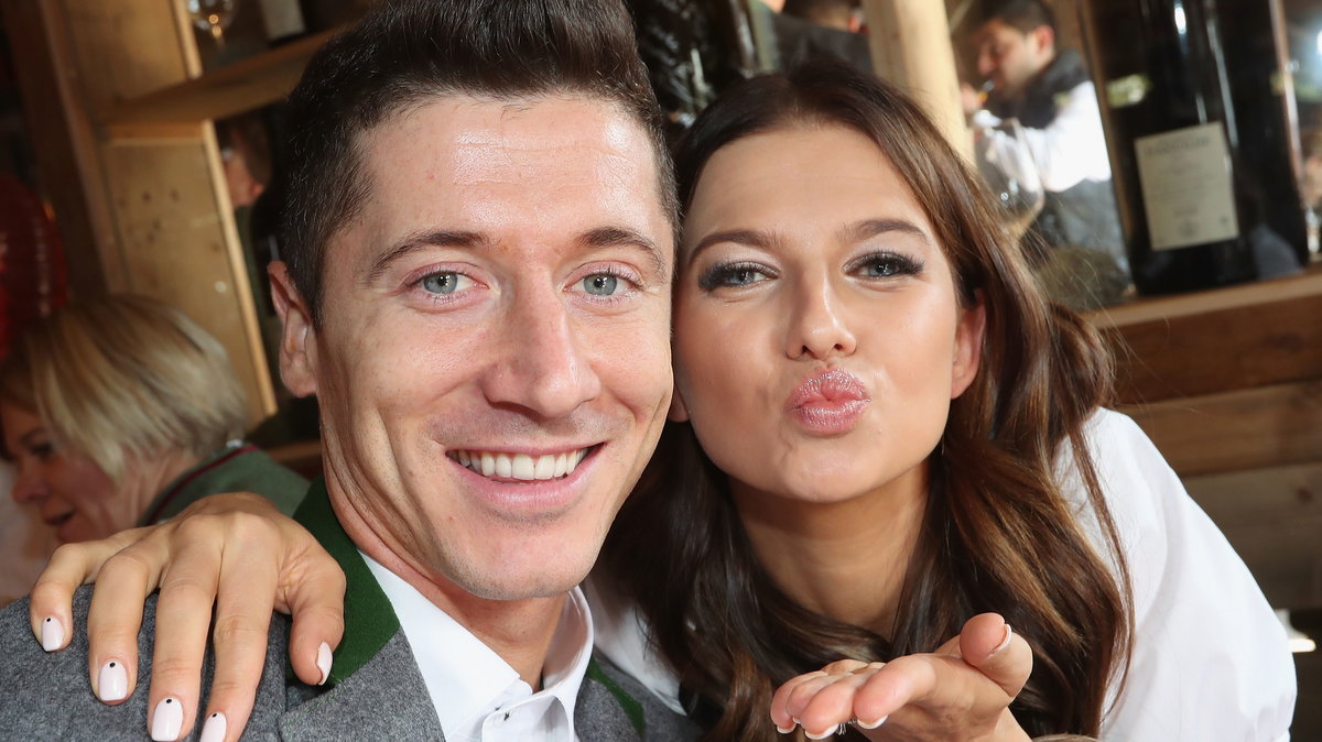 Anna i Robert Lewandowscy na Oktoberfeście w 2017 roku